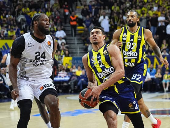 Fenerbahce Beko v Partizan - EuroLeague ISTANBUL, TURKIYE - FEBRUARY 25: Wade Baldwin (2) of Fenerbahce Beko in action against Bruno Fernando (24) of Partizan during EuroLeague week 29 basketball match between Fenerbahce Beko and Partizan at Ulker Sports and Event Hall in Istanbul, Turkiye on February 25, 2026. Esra Bilgin Anadolu Istanbul Turkey. Editorial use only. Please get in touch for any other usage.  Copyright: x2026xAnadoluxEsraxBilginx