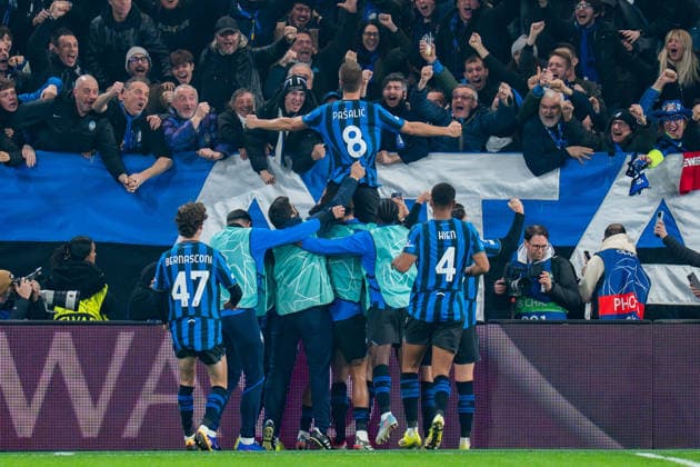 25.02.2026, Atalanta Bergamo vs. Borussia Dortmund, UEFA Champions League, Playoffs-Rückspiel Tor zum 3:0 durch Mario Pasalic (Atalanta Bergamo) Regulations prohibit any use of photographs as image sequences and or quasi video Copyright: xBahhoxKarax