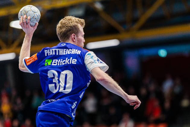 Sascha Pfattheicher (HBW Balingen-Weilstetten, 30) im Torwurf GER, TuS N-Luebbecke vs. HBW Balingen-Weilstetten, Handball, 2. Bundesliga, 21. Spieltag, Spielzeit 2025 2026, 25.02.2026 GER, TuS N-Luebbecke vs. HBW Balingen-Weilstetten, Handball, 2. Bundesliga, 21. Spieltag, Spielzeit 2025 2026, 25.02.2026 Luebbecke Copyright: xEibner-Pressefoto JanxRollingerx EP_JSK