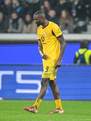 Serhou Guirassy (Borussia Dortmund) looks dejected during the UEFA Champions League 2025 26 League Knockout Play-off Second Leg match between Atalanta BC and Borussia Dortmund at Stadio di Bergamo on February 25, 2026 in Bergamo, Italy. (Photo by Harry Langer DeFodi Images) -