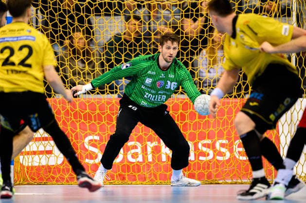 Coburg: HBL - 25 26 - HSC 2000 Coburg - SG BBM Bietigheim Torhueter Jan Hrdlicka (Bietigheim) Coburg HUK-Coburg Arena Deutschland