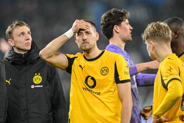 Waldemar Anton (Borussia Dortmund) looks dejected during the UEFA Champions League 2025 26 League Knockout Play-off Second Leg match between Atalanta BC and Borussia Dortmund at Stadio di Bergamo on February 25, 2026 in Bergamo, Italy. (Photo by Harry Langer DeFodi Images) - *** Waldemar Anton Borussia Dortmund looks dejected during the UEFA Champions League 2025 26 League Knockout Play off Second Leg match between Atalanta BC and Borussia Dortmund at Stadio di Bergamo on February 25, 2026 in Bergamo, Italy Photo by Harry Langer DeFodi Images