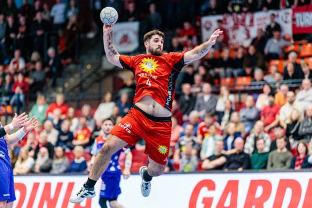 Max Santos (TuS N-Luebbecke, 04) im Torwurf GER, TuS N-Luebbecke vs. HBW Balingen-Weilstetten, Handball, 2. Bundesliga, 21. Spieltag, Spielzeit 2025 2026, 25.02.2026 GER, TuS N-Luebbecke vs. HBW Balingen-Weilstetten, Handball, 2. Bundesliga, 21. Spieltag, Spielzeit 2025 2026, 25.02.2026 Luebbecke Copyright: xEibner-Pressefoto JanxRollingerx EP_JSK