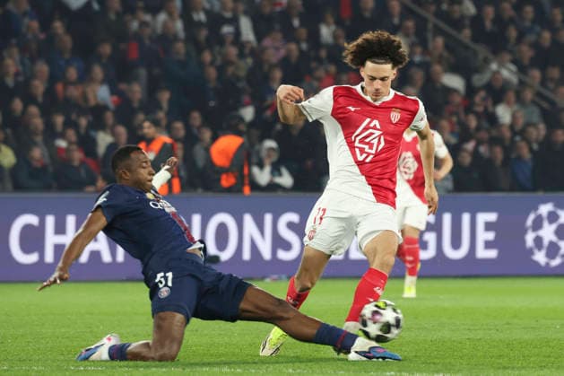 FOOTBALL : Paris Saint Germain Vs AS Monaco - Ligue des Champions - 25 02 2026 Maghnes Akliouche (AS Monaco) Vs Willian Pacho (PSG) ParisFrance  Copyright: xMichaelxBaucherx