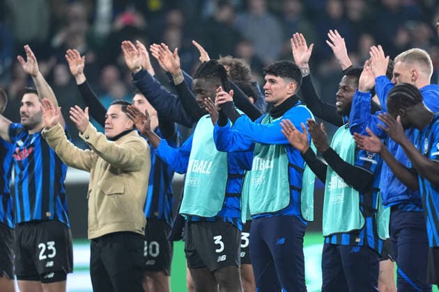 Atalanta™splayers celebrate winning the match during the Uefa Champions League soccer match between Atalanta and Borussia Dortmund at the New Balance Stadium in Bergamo , north Italy - Wednesday , February 25 , 2026. - Soccer .  Copyright: xSpada LaPressex