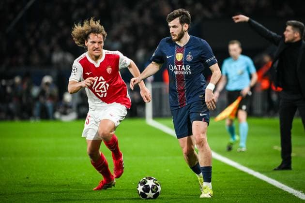 February 25, 2026, Paris, France, France: Wout FAES of Monaco and Khvicha KVARATSKHELIA of PSG during the UEFA Champions League match between Paris Saint-Germain (PSG) and AS Monaco at Parc des Princes Stadium on February 25, 2026 in Paris, France. Paris France - ZUMAm308 20260225_zsp_m308_007 Copyright: xMatthieuxMirvillex