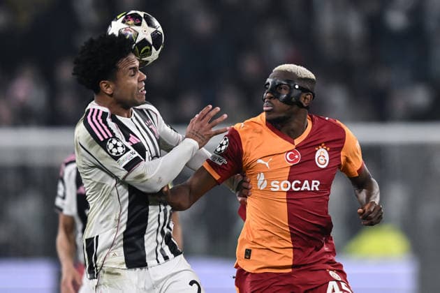 Db Torino 25 02 2026 - Champions League Juventus-Galatasaray foto Daniele Buffa Image nella foto: Weston McKennie-Victor Osimhen 