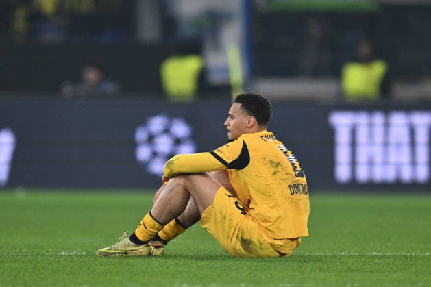 Atalanta BC v Borussia Dortmund - UEFA Champions League 2025 26 League Knockout Play-off Second Leg Felix Nmecha of Borussia Dortmund appears disappointed at the end of the match during the UEFA Champions League 2025 26 League Knockout Play-off Second Leg match between Atalanta B.C. and Borussia Dortmund at the Bergamo Stadium in Bergamo, Italy, on February 25, 2026. Bergamo Italy Italy  Copyright: xDomenicoxCippitellix originalFilename:cippitelli-atalanta260225_npgul.jpg