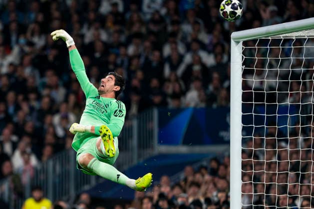 REAL MADRID CF v SL BENFICA. CHAMPIONS LEAGUE 2025 2026. KO PLAY-OFFS 2ND LEG MATCH. Real Madrid CF s Thibaut Courtois during Champions League 2025 2026, KO Play-Offs 2nd leg match. February 25, 2026. (ALTERPHOTOS Tomas Garrido) MadridSpain  Copyright: xTomasxGarridox