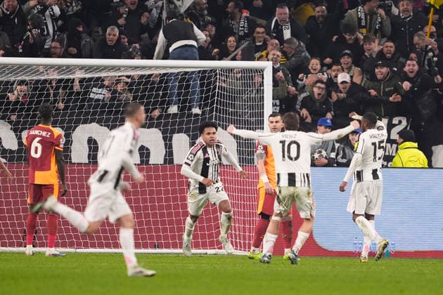 Juventus™ Weston McKennie celebrates after scoring the 3-0 goal for his team during the Uefa Champions League soccer match between Juventus and Galatasaray at the Allianz Stadium in Turin, playoff 2 2, north west Italy - January 25, 2026. - Soccer  Copyright: xFabioxFerrari LaPressex