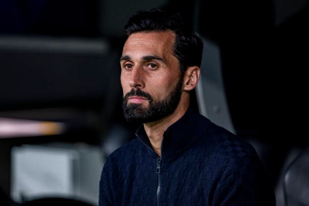 Real Madrid CF v SL Benfica - UEFA Champions League 2025 26 League Knockout Play-off Second Leg Alvaro Arbeloa, head coach of Real Madrid, sits on the bench prior to the UEFA Champions League 2025 26 League Knockout Play-off Second Leg match between Real Madrid C.F. and SL Benfica at Estadio Santiago Bernabeu on February 25, 2026 in Madrid, Spain. Madrid Estadio Santiago Bernabeu Madrid Spain Copyright: xAlbertoxGardinx AGardin_20260225_Foot_Champ_Rea_Mad_Ben_0835