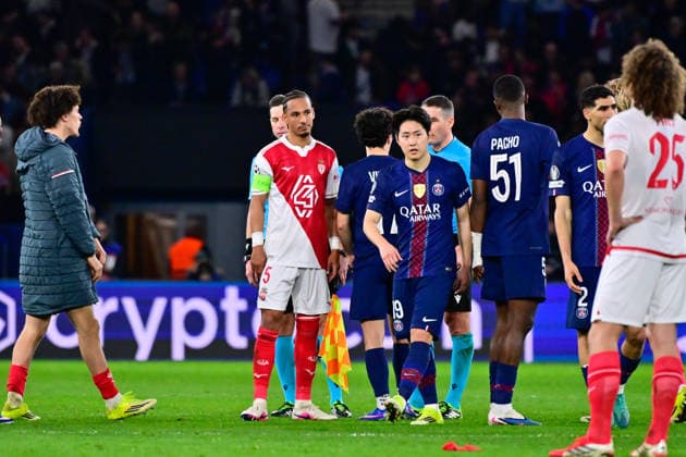 FOOTBALL : PSG vs Monaco - Ligue des Champions - 25 02 2026 Thilo Kehrer ( 5 - Monaco ) dejected following the UEFA Champions League match between Paris Saint Germain and AS Monaco at Parc Des Princes on February 25 , 2026 in Paris, France. ( Photo by Federico Pestellini PsnewZ ) ParisFrance  Copyright: xFedericoxPestellinix