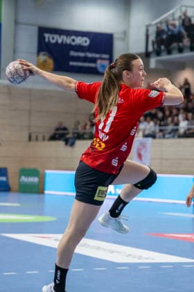 Handball Bundesliga Frauen,HBF, Saison 2025 2026 SV Union Halle-Neustadt vs.BSV Sachsen Zwickau Halle, Deutschland 25.Februar 2026: Im Bild:Emma Hertha (Halle) Halle Saale SWH Arena Sachsen-Anhalt Deutschland