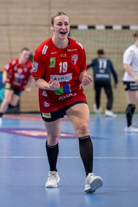 Handball Bundesliga Frauen,HBF, Saison 2025 2026 SV Union Halle-Neustadt vs.BSV Sachsen Zwickau Halle, Deutschland 25.Februar 2026: Im Bild:Lea Gruber (Halle) Jubel, Freude, Emotion, Torjubel, Torschuetze, Torschütze, Halle Saale SWH Arena Sachsen-Anhalt Deutschland