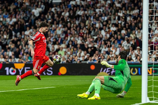 FBL-Uefa Champions League 2025-26 Real Madrid - SL Benfica Rafa Silva of Benfica scores his team s first goal during the UEFA Champions League 2025-26 League Play-off Second Leg match between Real Madrid and Lisboa e Benfica on Wednesday 25 February 2026 in Madrid, Spain Copyright: HMBxMedia CarlosxSilva