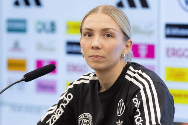 Training und PK Deutsche Fußball-Nationalmannschaft der Frauen Elisa Senß (Eintracht Frankfurt). Training und Pressekonferenz der Frauen-Nationalmannschaft vor den WM-Qualifikationsspielen gegen Slowenien und Norwegen am 25. Februar 2026 in Frankfurt am Main, Frankfurt am Main Hessen Deutschland DFB-Campus