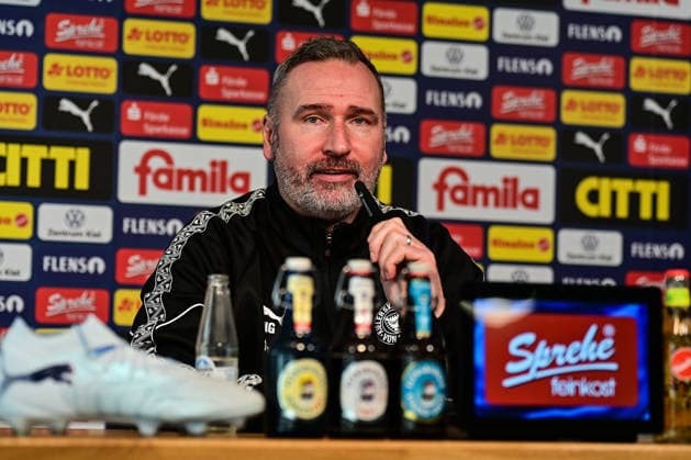 26.02.2026, Fußball, Herren, 2.BL, Saison 2025 2026, Pressekonferenz Holstein Kiel, erste Pk mit dem neuen Trainer Tim Walter Trainer Tim Walter bei der Pressekonferenz vor dem Spiel gegen SV Elversberg Kiel, Projensdorf Holstein-Stadion Schleswig-Holstein Deutschland