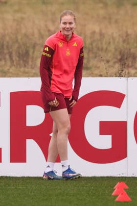 Frankfurt am Main, Deutschland 26. Februar 2026: Vorbereitung auf das Frauen WM-Qualifikationsspiel Deutschland vs. Slovenien - Training Im Bild: Sjoeke Nüsken Nuesken (Deutschland) beim Training vor dem ersten WM-Qualifikationsspiel in Frankfurt Copyright: HMBxMedia MadeleinexFantini