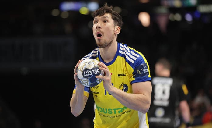 Alex Dujshebaev erhält zwei Minuten Strafe Handball CL Championsleague Champions League Herren Saison 2025 2026 26.02.2026 Füchse Berlin vs KS Kielce in der Max Schmeling Halle