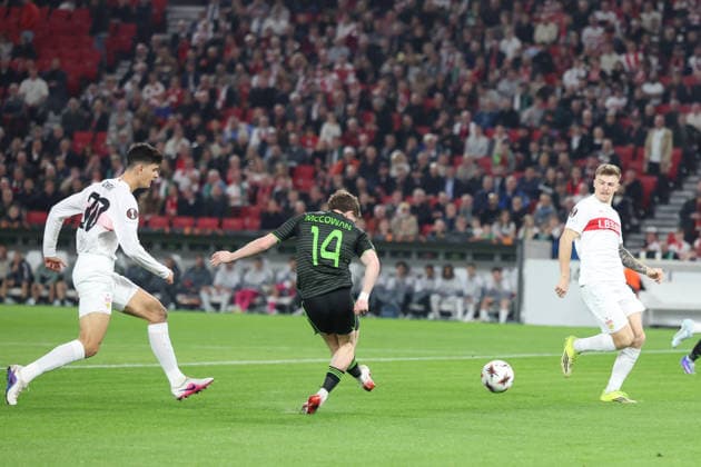 26.02.2026, xrekx, Fussball UEFA Europa League, VfB Stuttgart - Celtic Glasgow v.l. Jose Maria AndrÃ s (VfB Stuttgart) Torschuss zum 0:1 durch Luke McCowan (Celtic Glasgow) Finn Jeltsch (VfB Stuttgart) (DFL DFB REGULATIONS PROHIBIT ANY USE OF PHOTOGRAPHS as IMAGE SEQUENCES and or QUASI-VIDEO) Stuttgart