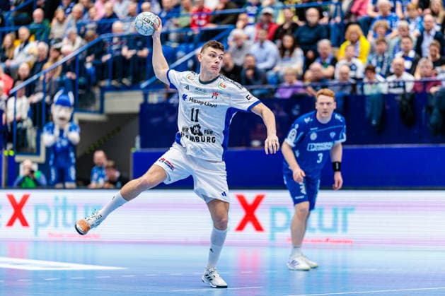 Nicolaj Joergensen (Handball Verein Hamburg, 11) beim Siebenmeter 7 Meter Wurf GER, TBV Lemgo Lippe vs. Handball Sport Verein Hamburg, Handball, 1. Bundesliga, 23. Spieltag, Spielzeit 2025 2026, 26.02.2026 GER, TBV Lemgo Lippe vs. Handball Sport Verein Hamburg, Handball, 1. Bundesliga, 23. Spieltag, Spielzeit 2025 2026, 26.02.2026 Lemgo Copyright: xEibner-Pressefoto JanxRollingerx EP_JSK