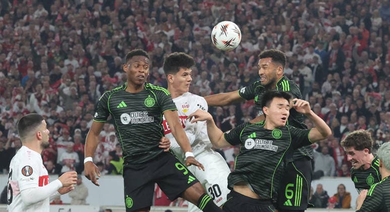 Stuttgart , Europa League VfB Stuttgart vs. Celtic Glasgow , mitte: Chema Andres ( VfB )
