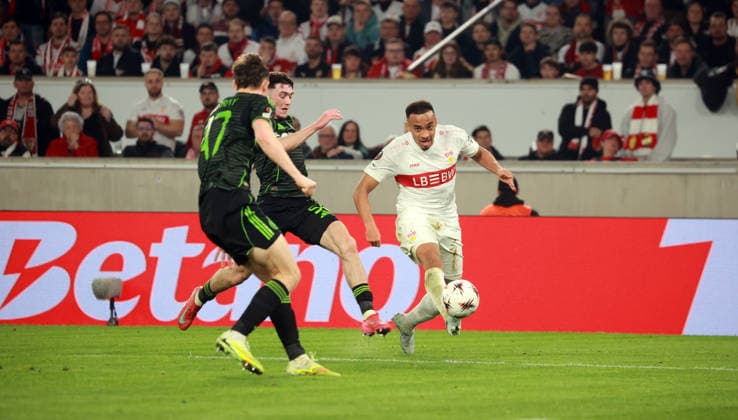 26.02.26 VfB Stuttgart - Celtic Glasgow Deutschland, Stuttgart, 26.02.2026, Fussball, UEFA Europa League, Saison 2025 2026, Play-Offs, Rückspiel, VfB Stuttgart - Celtic Glasgow: Jamie Leweling (VfB Stuttgart).