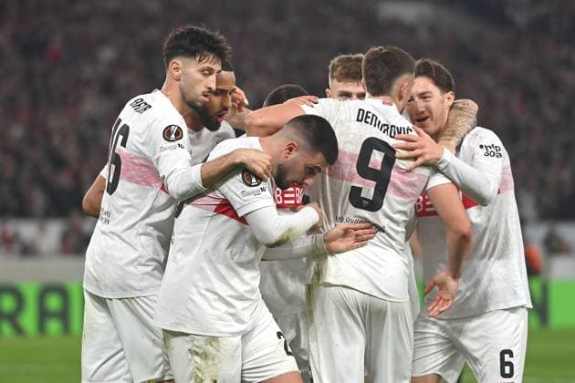 verfruehter Jube nach Abseitstor von Deniz UNDAV (VFB Stuttgart) mit Ermedin DEMIROVIC (VFB Stuttgart),Angelo STILLER (VFB Stuttgart), Atakan KARAZOR (VFB Stuttgart),Josha VAGNOMAN (VFB Stuttgart),Aktion, Fussball UEFA Europa League VfB Stuttgart - Celtic Glasgow 0-1 am 26.02.2026 MHP ARENA.