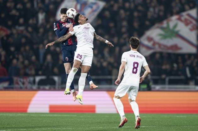 260226 Martin Vitik of Bologna and Noah Holm of Brann during the UEFA Europa League football match between Bologna and Brann on February 26, 2026 in Bologna. Photo: Marius Simensen BILDBYRAN COP 238 MM0058 bbeng fotboll football soccer fotball uefa europa league brann bologna Copyright: MARIUSxSIMENSEN BB260226ZI008
