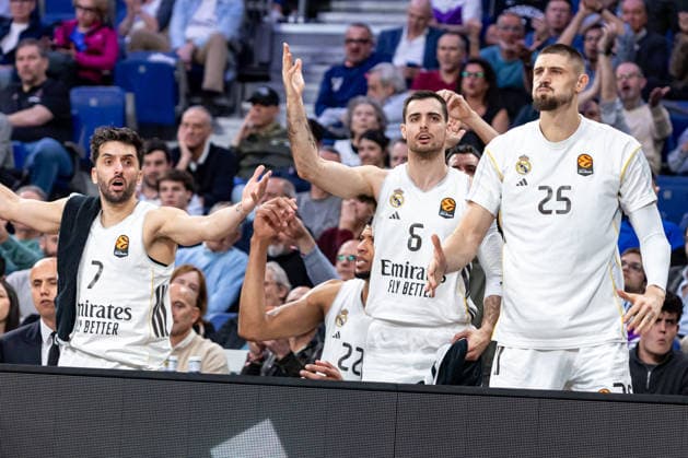 2026 Euroleague basketball Real Madrid v FC Bayern Munich February 26th; 26th February 2026; Movistar Arena; Madrid, Spain; Euroleague Basketball; Spain, Real Madrid vs FC Bayern Munich; Facundo Campazzo (Real Madrid), Alberto Abalde (Real Madrid) and Alex Len (Real Madrid) Madrid Spain Basketball Copyright: xAlbaxPachecox xAgenciaxLOFx