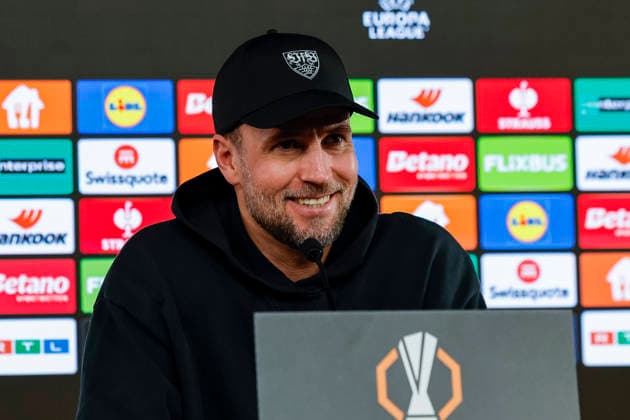 Sebastian Hoeneß, Hoeness (VfB Stuttgart, Trainer) bei der Pressekonferenz , Deutschland, Fussball, UEFA Europa League, Play-offs, 2025 2026, VfB Stuttgart vs. Celtic Glasgow, 26.02.2026, Stuttgart MHP Arena Deutschland Copyright: xGrantxHubbsx