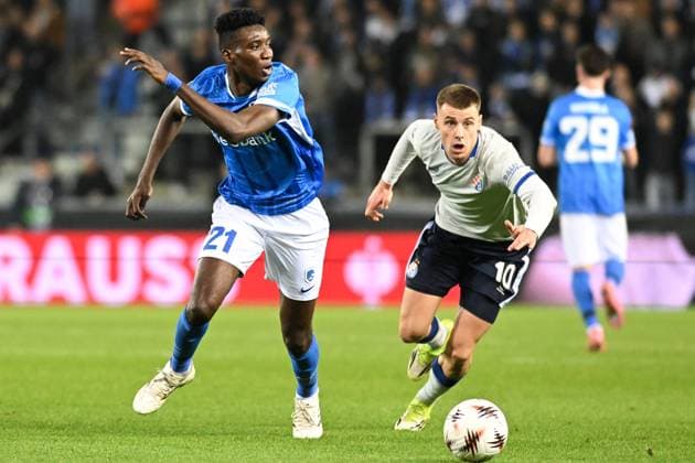 Genk s Ibrahima Sory Bangoura and Dinamo s Gabriel Vidovic pictured in action during a soccer game between Belgian team KRC Genk and Croatian GNK Dinamo Zagreb, Thursday 26 February 2026 in Genk, in the play-off for the knockout phase of the UEFA Europa League tournament. Genk won the first leg 1-3. JILLxDELSAUX  x165467651x