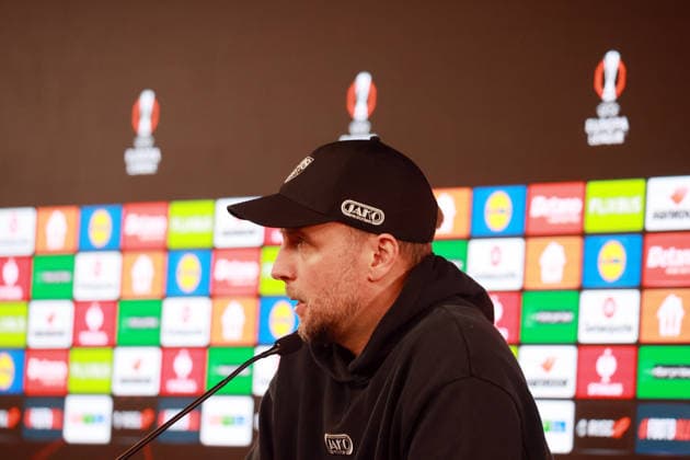 26.02.26 VfB Stuttgart - Celtic Glasgow Deutschland, Stuttgart, 26.02.2026, Fussball, UEFA Europa League, Saison 2025 2026, Play-Offs, Rückspiel, VfB Stuttgart - Celtic Glasgow: Sebastian Hoeneß (Trainer VfB Stuttgart).
