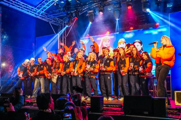 2026-02-26 - Tribute TeamNL Tribute TeamNL HEERENVEEN, NETHERLANDS - FEBRUARY 26: Elske de Wall, Antoinette Rijpma - de Jong, Marijke Groenewoud, Femke Kok, Anna Boersma, Suzanne Schulting, Merel Conijn, Bente Kerkhoff, Jenning de Boo, Kjeld Nuis, Jorrit Bergsma, Xandra Velzeboer, Michelle Velzeboer, Selma Poutsma, Zoe Deltrap, Melle van t Wout, Teun Boer, Friso Emons, Itzhak de Laat, Dave Wesselink, Jelen Franjic, Janko Franjic, Timme Koster, Stephan Huis in t Veld, Michel Tsiba, Daria Danilova, Kimberly Bos during the Tribute TeamNL Tribute TeamNL at the Oude Koenarkt on February 26, 2026 in Heerenveen, Netherlands Heerenveen Oude Koenarkt Netherlands Content not available for redistribution in The Netherlands directly or indirectly through any third parties. Copyright: xDouwexBijlsmax