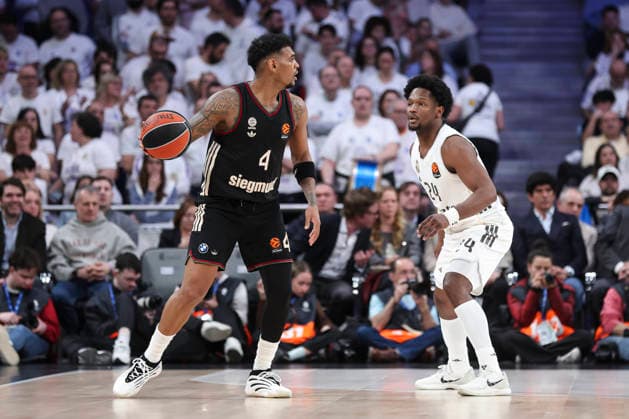February 26, 2026, Madrid, Madrid, Spain: Xavier Rathan-Mayes of FC Bayern Munich and Andres Feliz of Real Madrid in action during the Turkish Airlines EuroLeague Regular Season Round 29 match between Real Madrid and FC Bayern Munich at Movistar Arena on February 26, 2026, in Madrid, Spain. Madrid Spain - ZUMAa181 20260226_zaa_a181_054 Copyright: xIrinaxR.xHipolitox