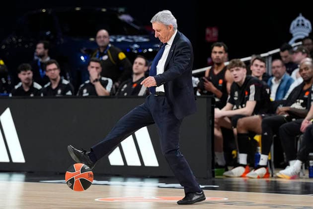 REAL MADRID v FC BAYERN MUNICH. EUROLEAGUE 2025 2026. REGULAR SEASON. ROUND 29. FC Bayern Munich s coach Svetislav Pesic during Euroleague Regular Season Round 29 match. February 26, 2026. (ALTERPHOTOS Acero) MadridSpain  Copyright: xAcerox