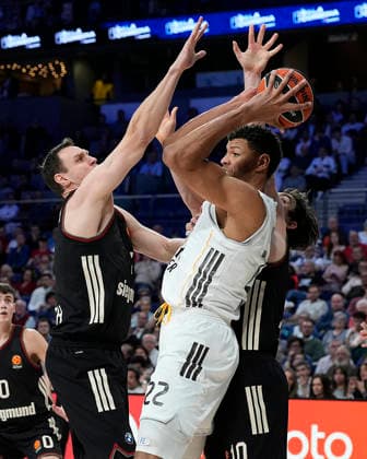 REAL MADRID v FC BAYERN MUNICH. EUROLEAGUE 2025 2026. REGULAR SEASON. ROUND 29. Real Madrid s Walter Tavares (cf) and FC Bayern Munich s Johannes Voigtmann (l) and Neno Dimitrijevic during Euroleague Regular Season Round 29 match. February 26, 2026. (ALTERPHOTOS Acero) MadridSpain  Copyright: xAcerox
