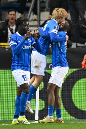 260226 KRC Genk vs Dinamo Zagreb Junya Ito (10) of Genk celebrates after scoring the 2-3 goal pictured during the second leg game in the Uefa Europa League season 2025-2026 Knock Out Phase between KRC Genk and Dinamo Zagreb from Croatia on February 27 , 2026 in Genk, Belgium. (Photo by David Catry Isosport) Genk Belgium  Copyright: xDavidxCatryx 20260227DC2_3538