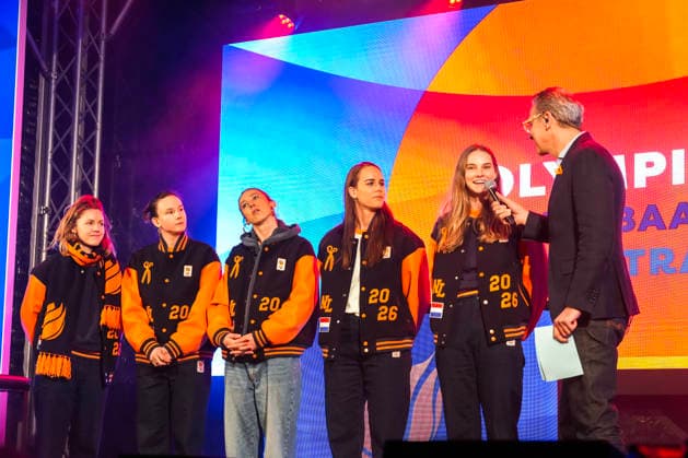 2026-02-26 - Tribute TeamNL Tribute TeamNL HEERENVEEN, NETHERLANDS - FEBRUARY 26: Michelle Velzeboer, Selma Poutsma, Suzanne Schulting, Anna Boersma, Bente Kerkhoff, Jeroen Stomphorst during the Tribute TeamNL Tribute TeamNL at the Oude Koenarkt on February 26, 2026 in Heerenveen, Netherlands Heerenveen Oude Koenarkt Netherlands Content not available for redistribution in The Netherlands directly or indirectly through any third parties. Copyright: xDouwexBijlsmax