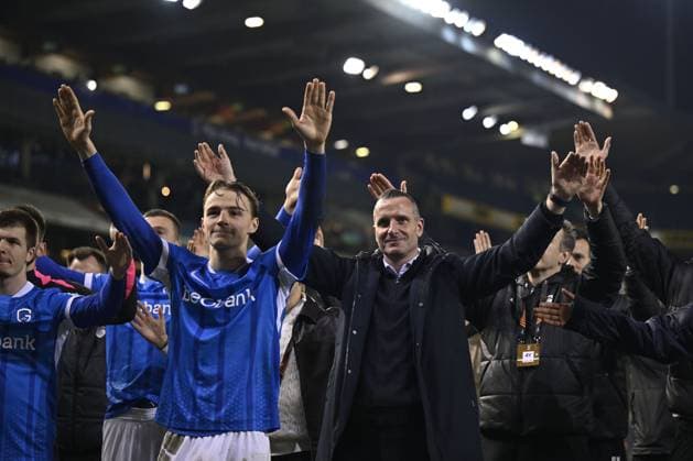 Genk s Matte Smets and Genk s head coach Nicky Hayen celebrate after winning a soccer game between Belgian team KRC Genk and Croatian GNK Dinamo Zagreb, Thursday 26 February 2026 in Genk, in the play-off for the knockout phase of the UEFA Europa League tournament. Genk won the first leg 1-3. JOHAN EYCKENS JohanxEyckens  x165503797x