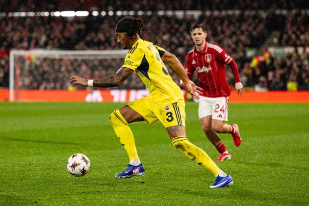 26th February 2026; The City Ground, Nottingham, England; UEFA Europa League Football, Nottingham Forest versus Fenerbahce; Archie Brown of Fenerbahce SK runs with the ball  GodfreyxPitt Content restricted for UK based newspaper