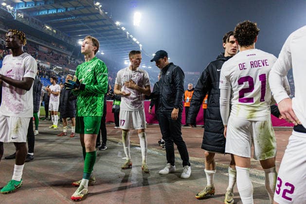 260226 Goalkeeper Mathias Dyngeland, Joachim Soltvedt and head coach Freyr Alexandersson of Brann looks dejected after the UEFA Europa League football match between Bologna and Brann on February 26, 2026 in Bologna. Photo: Marius Simensen BILDBYRAN COP 238 MM0058 bbeng bologna brann depp football fotball fotboll soccer uefa europa league Copyright: MARIUSxSIMENSEN BB260226ZA024