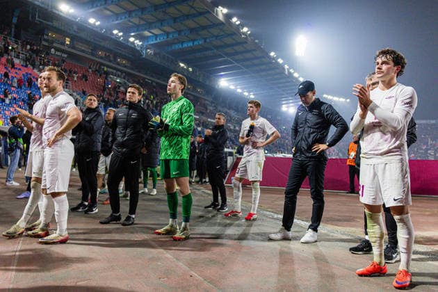 260226 Bard Finne, goalkeeper Mathias Dyngeland, Joachim Soltvedt and head coach Freyr Alexandersson of Brann looks dejected after the UEFA Europa League football match between Bologna and Brann on February 26, 2026 in Bologna. Photo: Marius Simensen BILDBYRAN COP 238 MM0058 bbeng bologna brann depp football fotball fotboll soccer uefa europa league Copyright: MARIUSxSIMENSEN BB260226ZB018