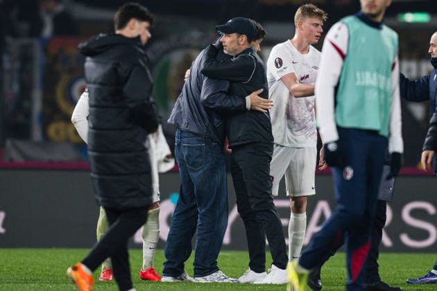 260226 Eivind Helland of Bologna and head coach Freyr Alexandersson of Brann after the UEFA Europa League football match between Bologna and Brann on February 26, 2026 in Bologna. Photo: Marius Simensen BILDBYRAN COP 238 MM0058 bbeng bologna brann football fotball fotboll soccer uefa europa league Copyright: MARIUSxSIMENSEN BB260226ZK019