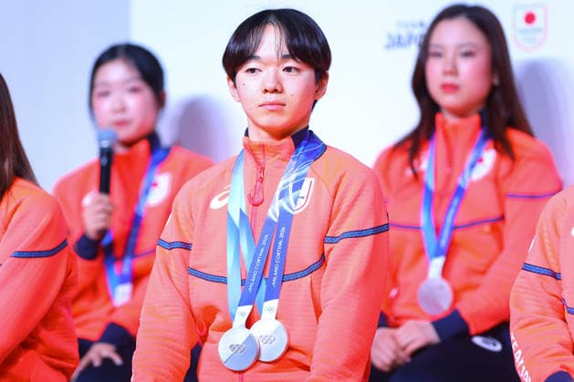 2026 Milan-Cortina Olympics Japanese Team press conference, PK, Pressekonferenz February 24, 2026, Yuma Kagiyama, silver medalist in Figure skating, Eiskunstlauf at the 2026 Milan-Cortina Winter Olympics, attends a press conference in Tokyo. Tokyo Japan Copyright: xKazukixOISHIx
