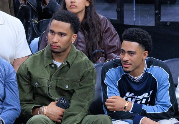 February 26, 2026, Inglewood, California, USA: C.J. Stroud and Bryce Young attend the NBA, Basketball Herren, USA regular season game between the of the Los Angeles Clippers and the Minnesota Timberwolves on Thursday February 26, 2026 at Intuit Dome Arena in Inglewood, California. Clippers lose to Timberwolves, 88-94. JAVIER ROJAS PI Inglewood USA - ZUMAp124 20260226_zaa_p124_120 Copyright: xJavierxRojasx