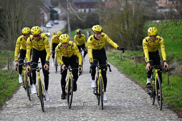 Omloop Het Nieuwsblad 2026 Cycling Race Media Activities 27 02 2026 NINOVE, BELGIUM - FEBRUARY 27 : riders of Team Visma Lease a Bike during a training and reconnaissance session prior to the 81th edition of Omloop Het Nieuwsblad an UCI World Tour 1.UWT one day cycling road race for Men Elite of km with start in Ghent and finish in Ninove on February 27, 2026 in Ninove, Belgium, 27 02 2026 ( Motordriver Kenny Verfaillie - Ninove Belgium  Copyright: xNicoxVereeckenx