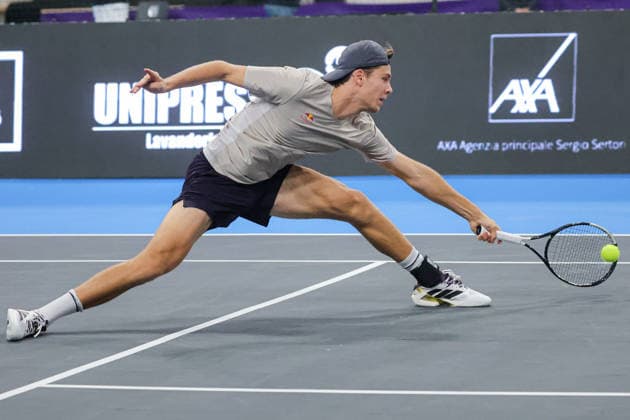 Joel SCHWAERZLER (AUT) during Challenger Citta di Lugano, International Tennis match in Lugano, Switzerland, February 26 2026  Copyright: xRobertaxCorradin IPAxSportx xipa-agency.netx xx IPA_72097785 IPA_Agency_IPA72097785