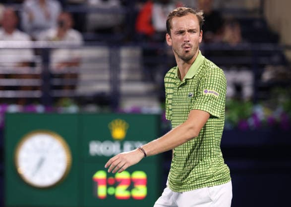 Daniil Medvedev jubelt nach dem Sieg, Jubel, Freude, Emotion, Dubai Duty Free Tennis Championships, Dubai, U.A.E. Tennis - Dubai Tennis Championships 2026 - ATP, Tennis Herren - Dubai Duty Free Tennis Stadium - Dubai - - United Arab Emirates - 28 February 2026. Copyright: xJuergenxHasenkopfx