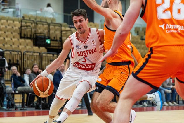BASKETBALL - FIBA WC Quali, AUT vs NED VIENNA,AUSTRIA,27.FEB.26 - BASKETBALL - FIBA Basketball World Cup 2027,Qualifiers, international match, Länderspiel, Nationalmannschaft Austria vs Netherlands. Image shows Bogic Vujosevic (AUT).  GEPAxpictures xPhilippxBrem